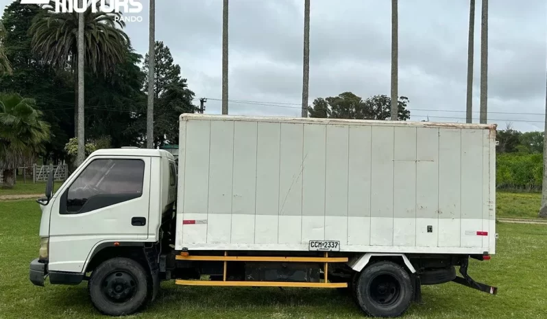 JMC Camion 2.8 lleno