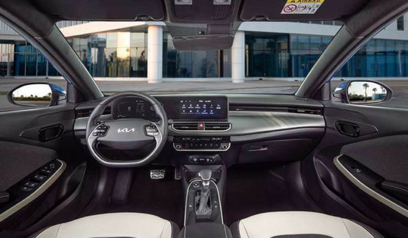 Kia K3 Sedán lleno